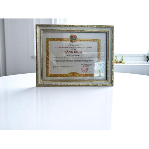 Bằng Khen Do Trung Ương Khen Thưởng